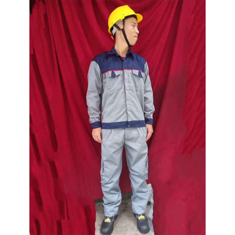 Quần áo bảo hộ lao động và áo dạ quang